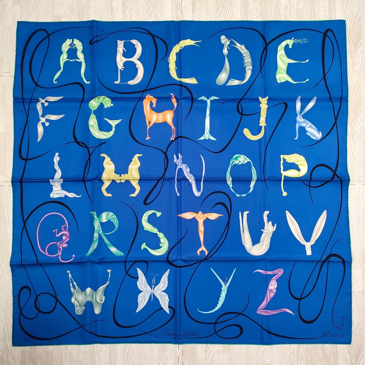 Unused w/box HERMES Carre 90 FAUNE LETTREE Alphabet Animals