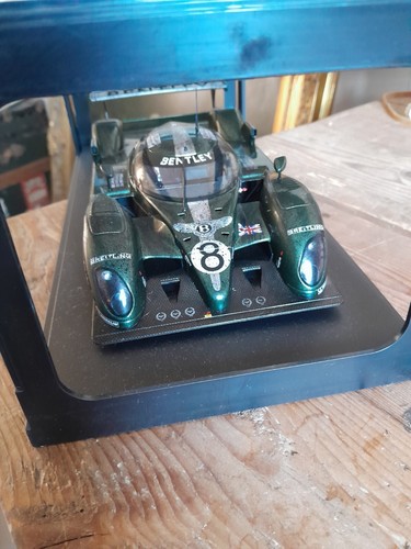 AUTOART MOTORSPORT BENTLEY 8 SPEED NO 8 LE MANS 2003 SCALE 1:18 - Picture 6 of 17