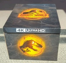 Jurassic World Ultimate Collection (Ultra HD) With Statue