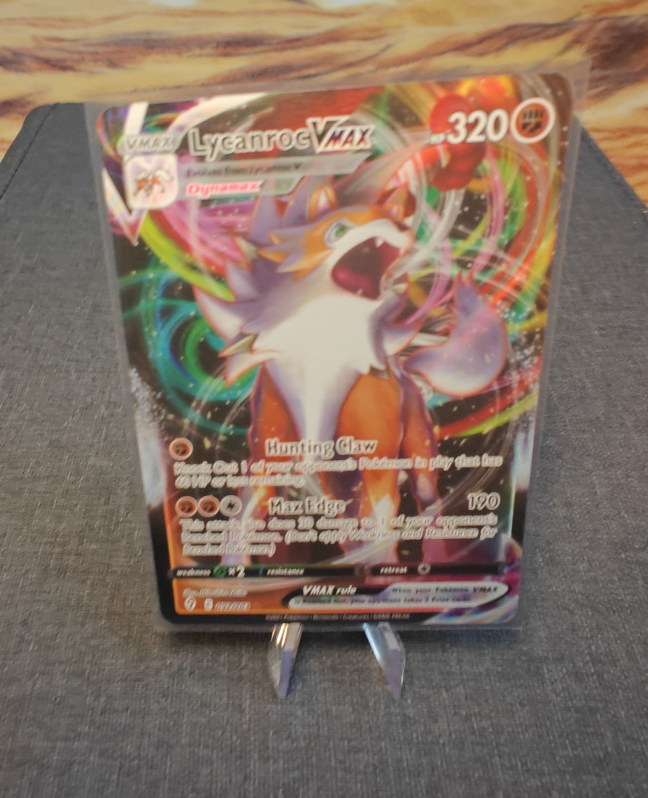 Pokemon TCG SWSH07: Evolving Skies #092/203 Lycanroc VMAX NM