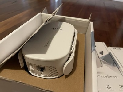 D-Link AC2000 DAP 1820 Dual Band WiFi Extender Mesh Plug-In Signal Booster