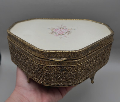VTG Vanity Filigree Octagonal Trinket Jewelry Box Hand-Painted Floral Glass Lid