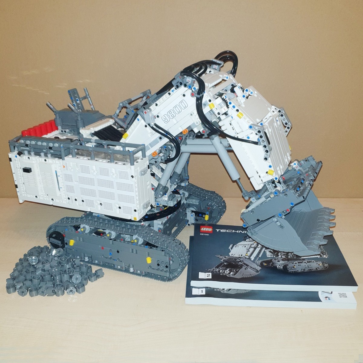 R 9800 Excavator Amazon Lego Liebherr LEGO TECHNIC 42100 LIEBHERR