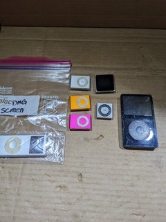 Lot Of Apple Ipods PARTS/REPAIR Bad Batteries/ Screens