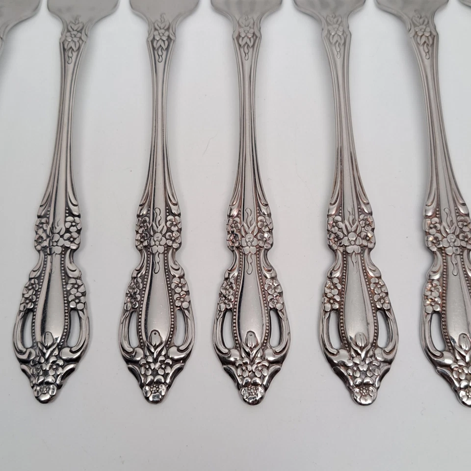 Oneida Raphael Dinner Forks Set of 9 Distinction Deluxe Stainless Flatware 7.25" - Image 4 of 4