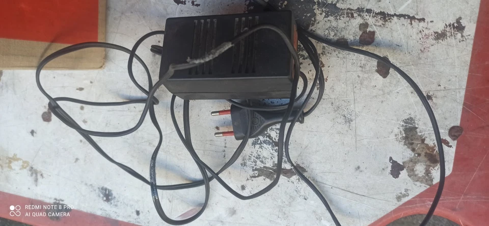 Tascam Porta One Ministudio Multitrack SI ACCENDE LA IL PLAY CASSETTA NON GIRA - Immagine 3 di 4