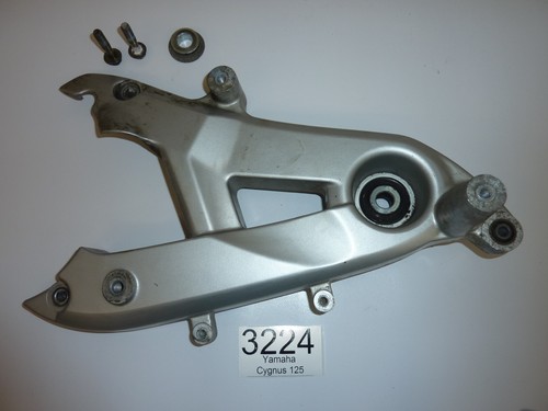 3224 Yamaha Cygnus SE08 Stabilisator Auspuffhalter