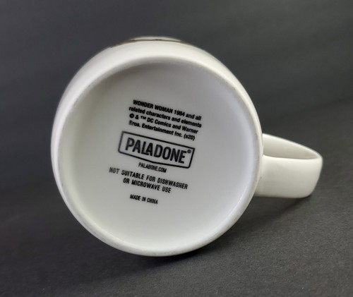 Taza Wonder Woman Oro WW84 Licencia Oficial DC Diseñada en Inglaterra - Imagen 3 de 3