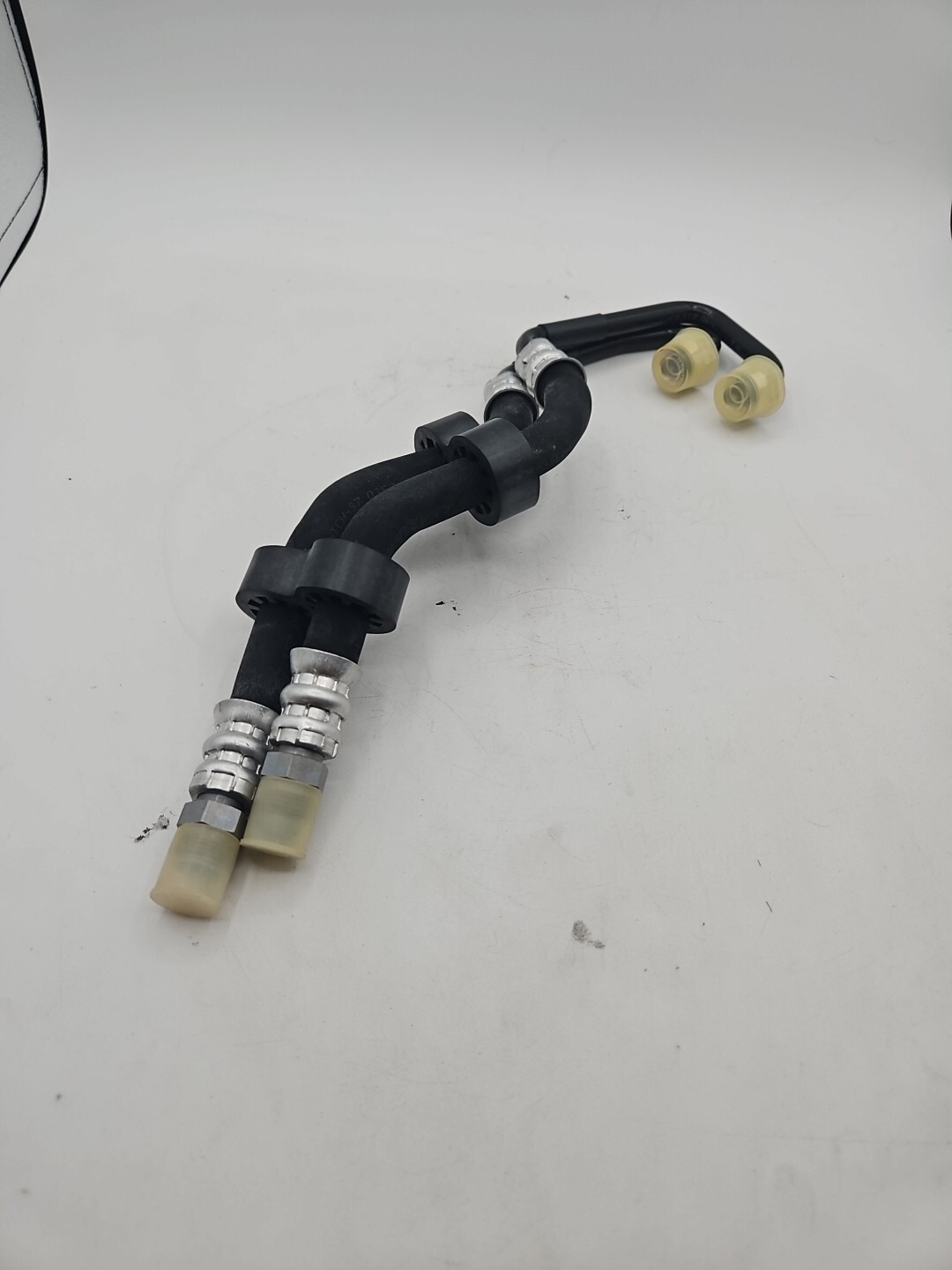 BRAND NEW front OIL PIPE Bentley Continental 3W0317801L