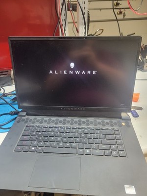 Alienware m17 R5 17.3'' AMD Ryzen 7 6800H 4.7GHz Gaming...