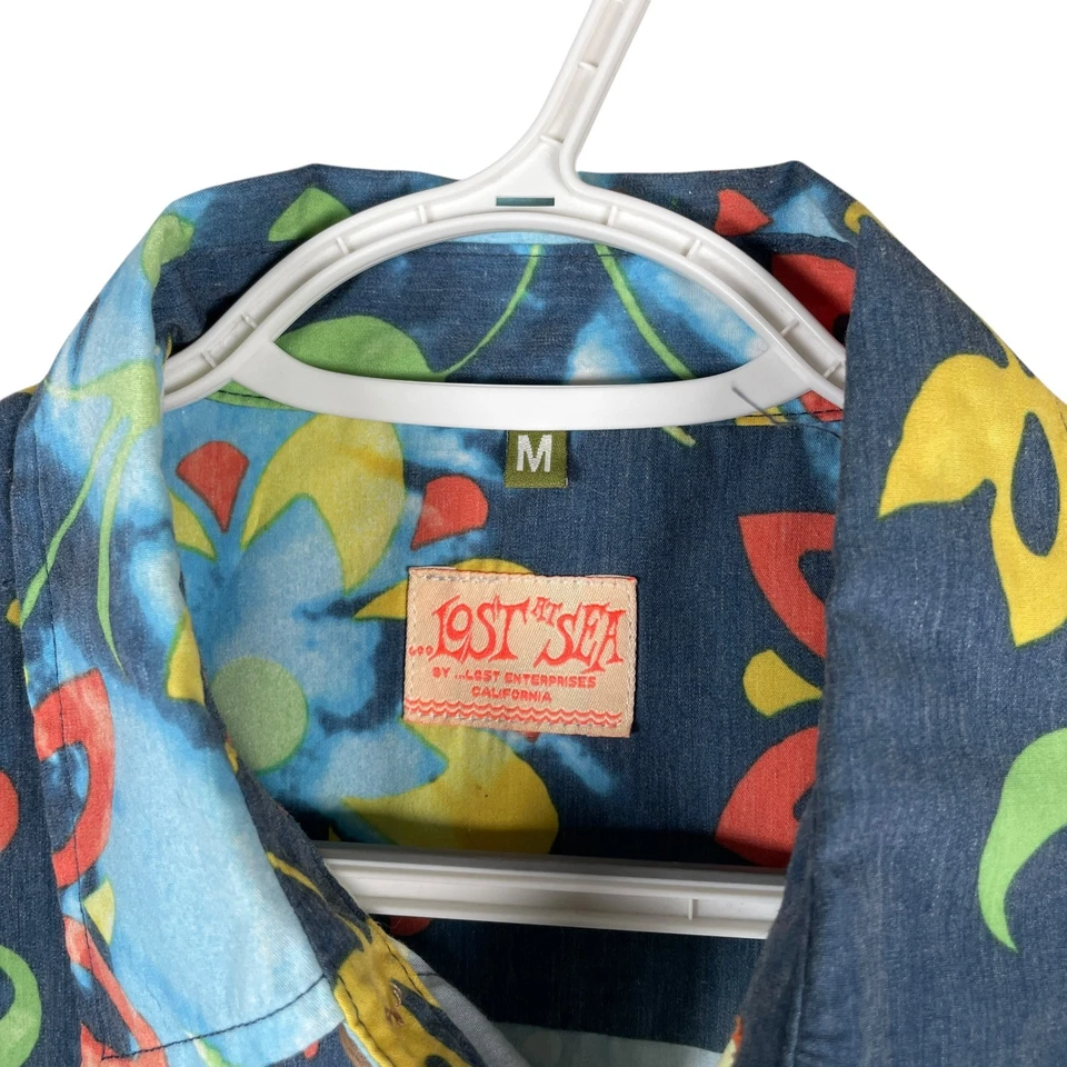 Camisa con botones Lost At Sea para hombre mediana colorida floral S/S elástica tie dye Foto 4 de 4