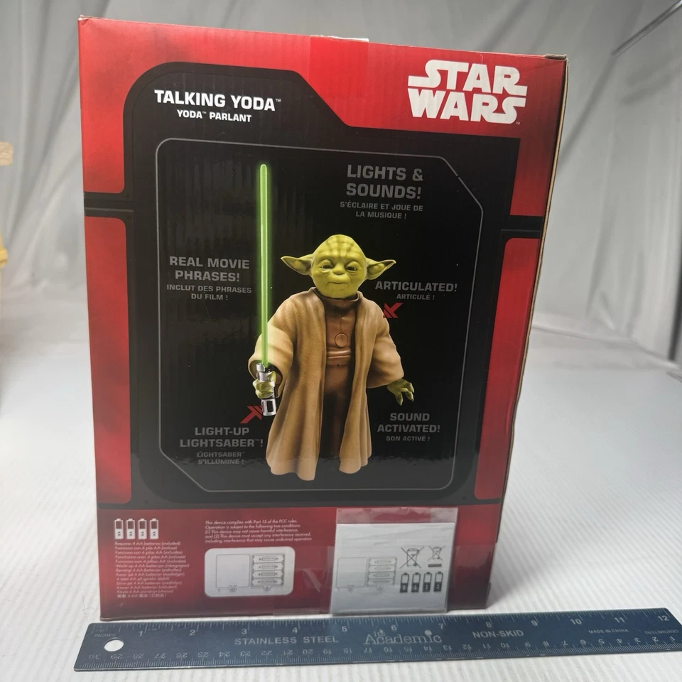 Disney Store - Star Wars - Figura de acción Talking Yoda **Nunca sacada de la caja** Foto 3 de 4