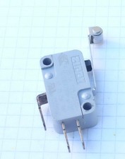 1x Zippy V3-25S-06D3-Z micro switch Série V3 25A 125/250VAC.