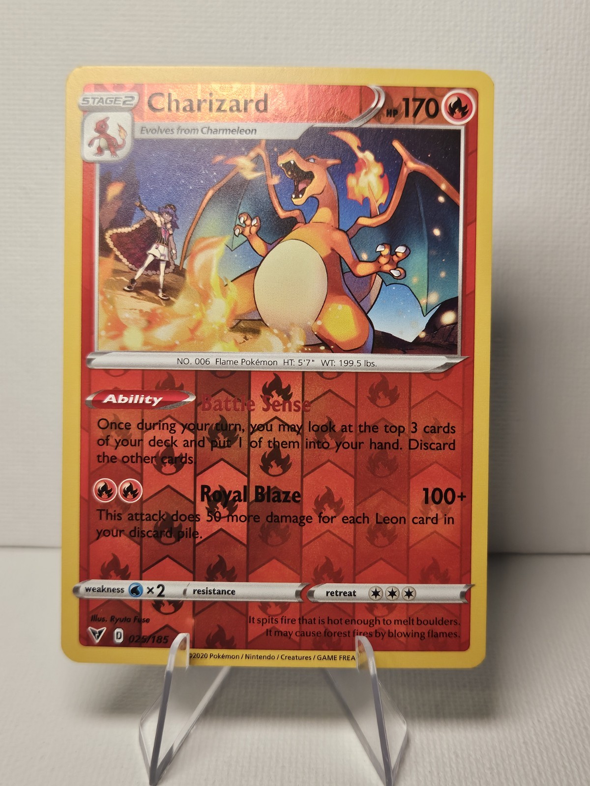 Charizard 025/185 Reverse Holo Rare Vivid Voltage Near Mint