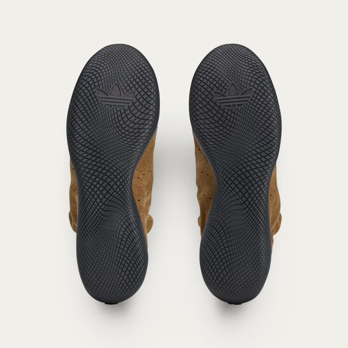 JR0268 Wales Bonner × adidas Originals Karintha Lo Brown