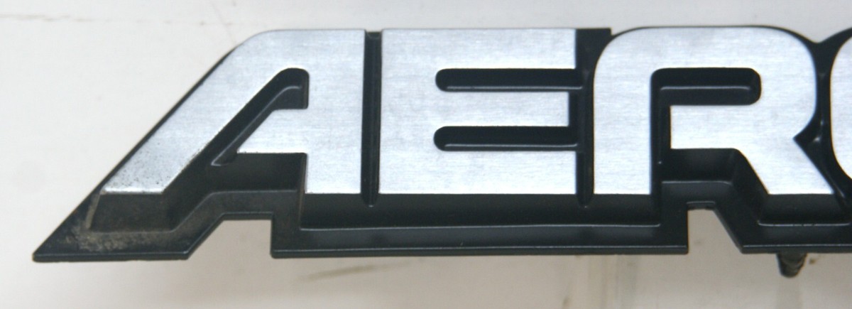 Ford Aeromax L8000 Hood Emblem Metal E8HT-16A636-AA OEM 8881 | eBay