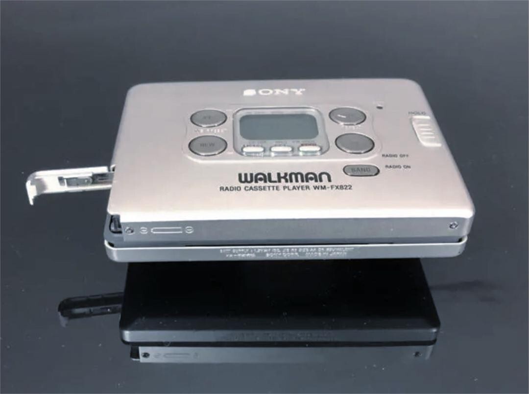 SONY カセットウォークマン WM-FX822 600.webp