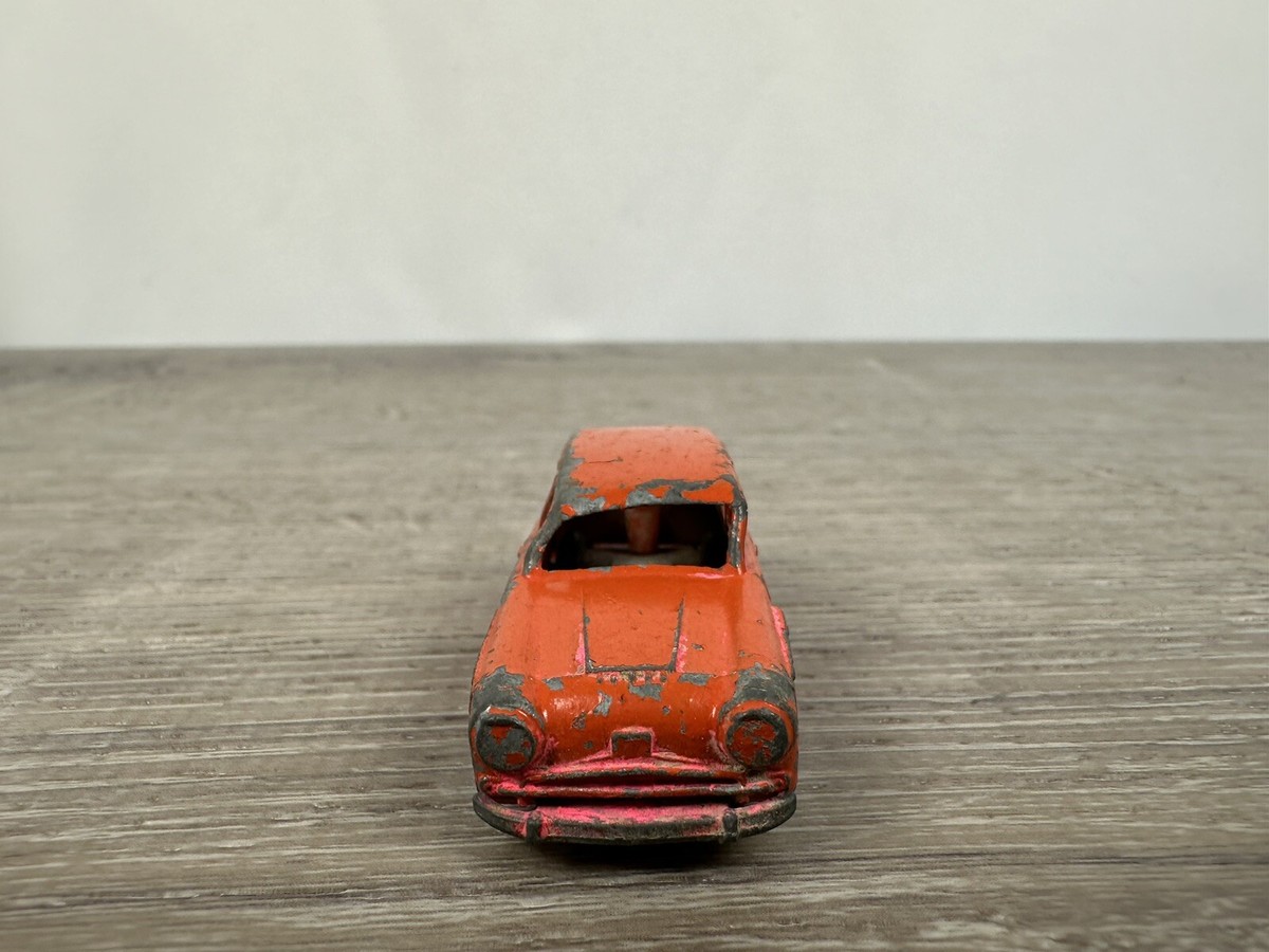 Budgie No 15 Austin A95 Westminster Countryman Orange