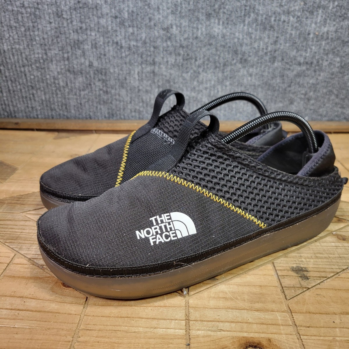 ★THE NORTH FACE★CAMP MULE★ Amazon.com | The North Face Base Camp Mule New Taupe Green