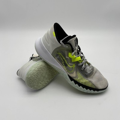 Nike Kyrie Flytrap 4 Basketball Shoes Mens 11 White Black Colorway Modern Style