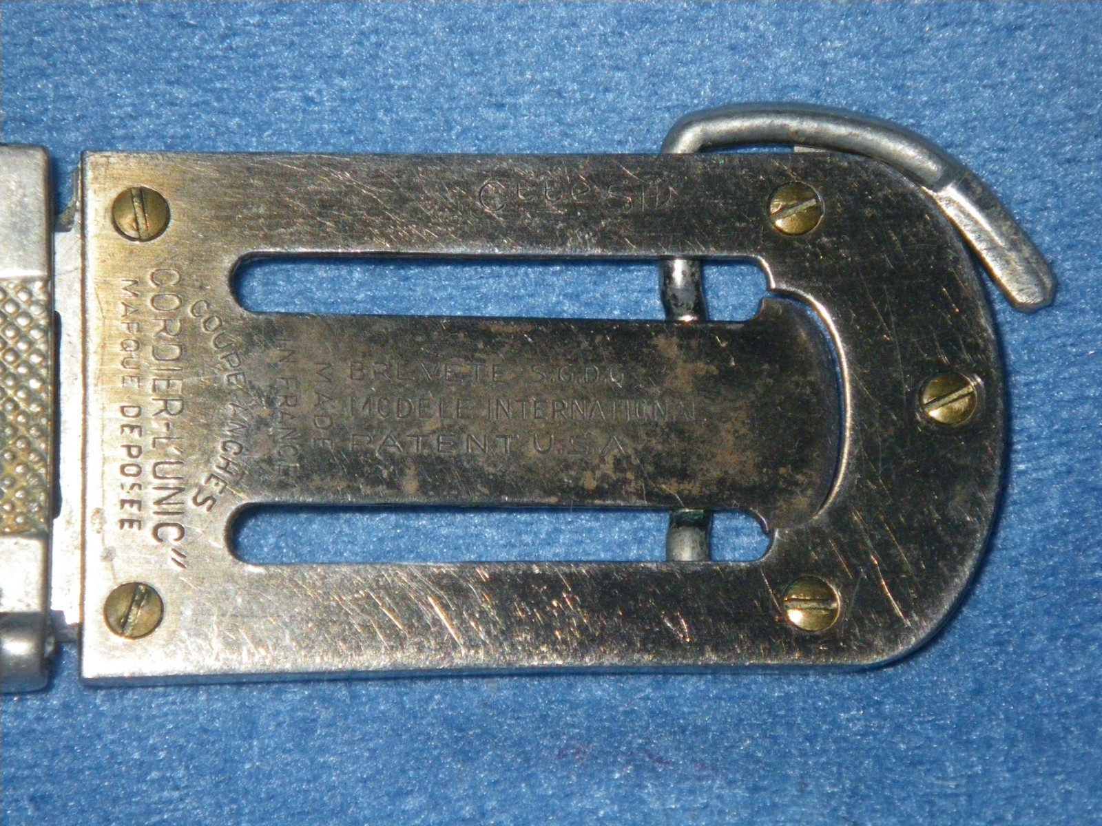 CORDIER L'UNIC MARCA Bb SOPRANO CLARINET REED TRIMMER CLIPPER - MAKES CLEAN CUT