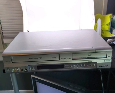 Sansui VRDVD4005 DVD Player VHS Video Cassette Recorder VCR Combo Tested READ