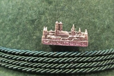 Muenchen/ Munich City Scene Oktoberfest/German Hat Pin