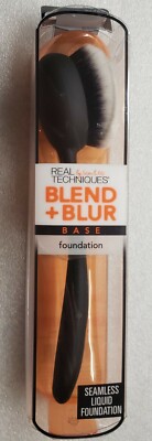 Real Techniques By Sam & Nic Blend + Blur Base Foundation Brush