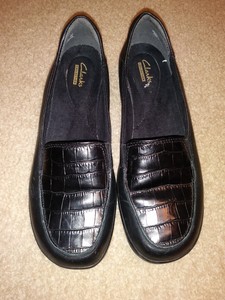 clarks collection soft cushion shoes