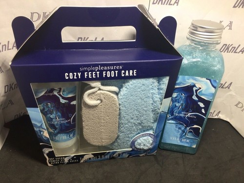 Mother's Day Gift Set, Simple Pleasures "Ocean Mist" Cozy Feet Foot Care & Nail - Picture 3 of 10