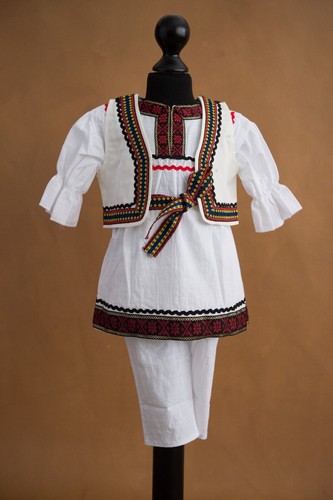 Romanian traditional costume for boy 2-4 months - Picture 2 of 2