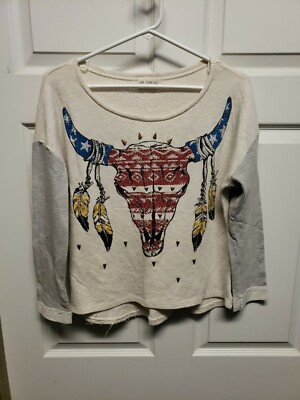 The Clas-sic Womans Shirt Size L Off White Gray Long Sleeve Steer Head Bling 