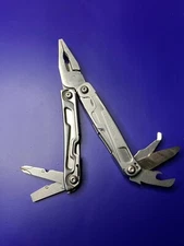 Leatherman Rev Multi Tool with Knife