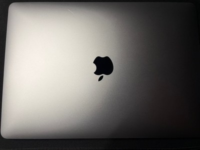 2020 Apple M1 MacBook Air 13.3'' 8GB/256GB SSD/95% Battery/ Space Gray