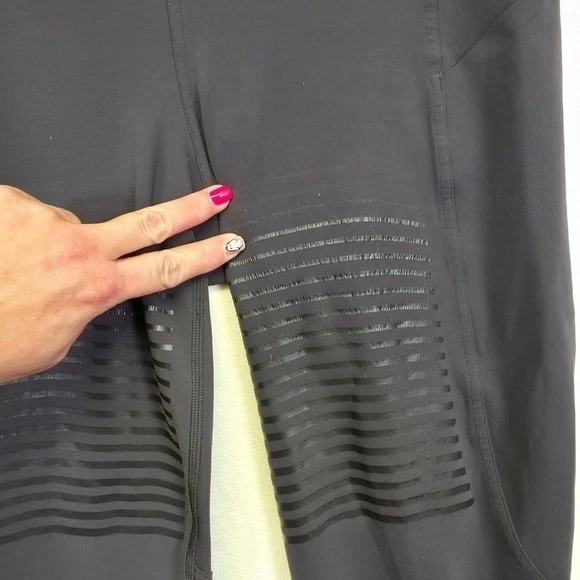 Leggings Lululemon Rogue Renegade Apertadas Femininas 10 Pretas Cintura Alta Performance - Imagem 2 de 4