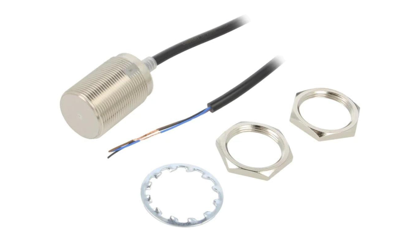 E2E-X15C130-2M Inductive sensor with a range of 0÷15mm, NPN / NO output  /T2UK