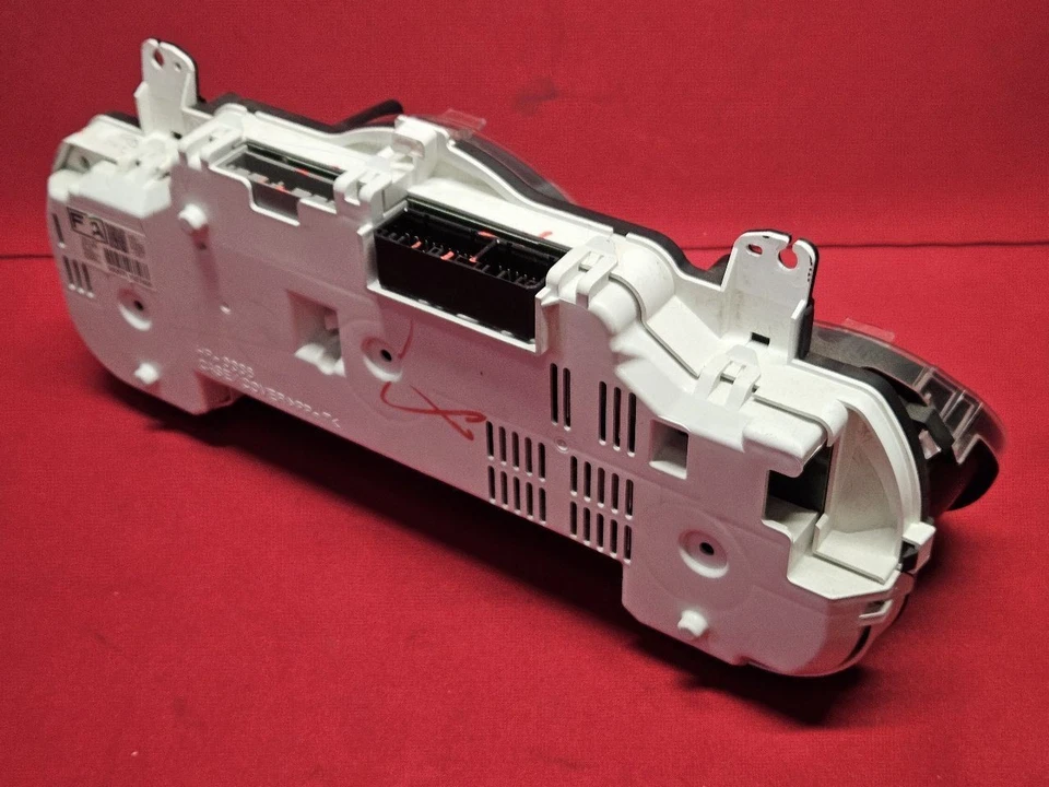 Cuadro de instrumentos velocímetro Honda Fit Base 2007 1,5 L L4 transmisión manual Foto 4 de 4