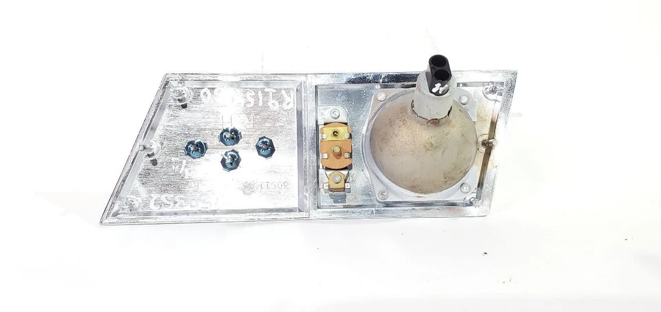 Cadillac Seville 1976 OEM luces traseras de lectura Opera 3061192 Foto 4 de 4