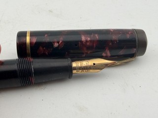 Rare Vintage The Conway Stewart No286 Red Marbled Pattern 14ct Gold FLEX Nib