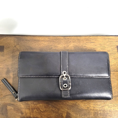 Vintage COACH Soft Black Leather Buckle Flap Zip Around Wallet Trifold (EUC)