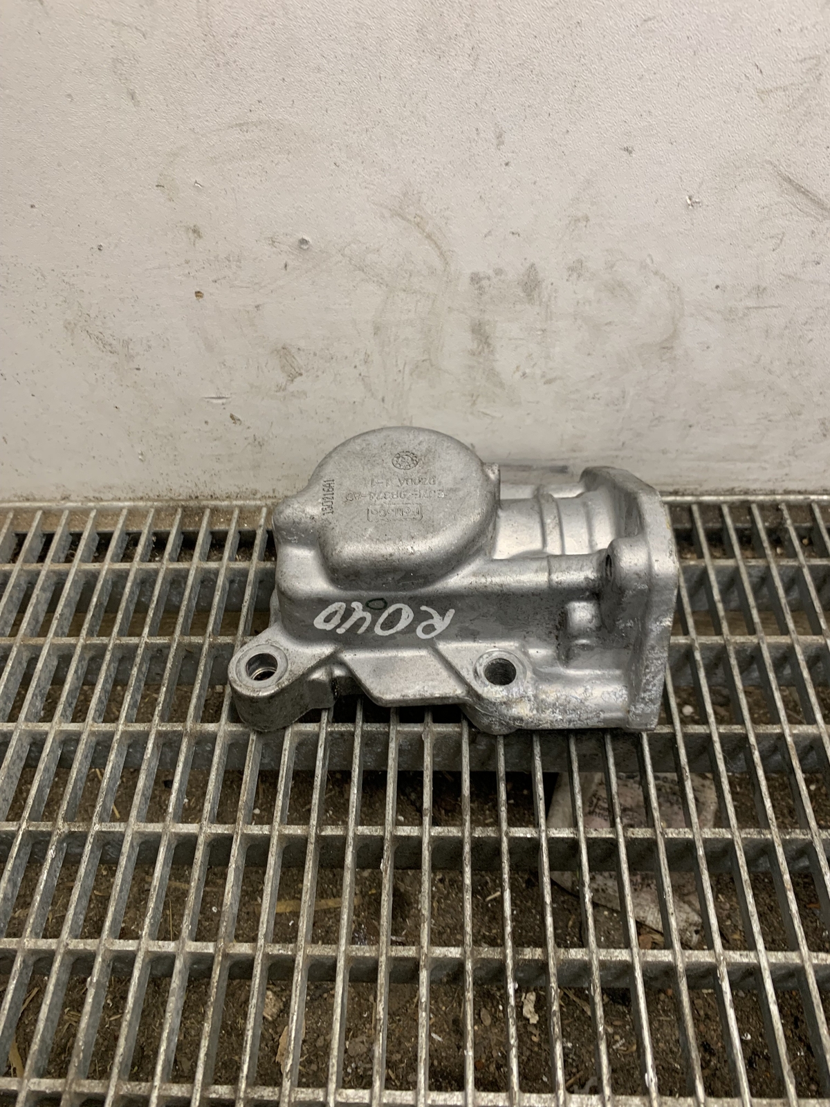 Boîtier (soupape/culasse ?) Pour Ford Mustang 2.3 EcoBoost - Réf. EJ7E-9B374-AE, Occasion
