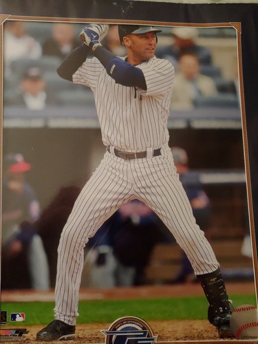 DEREK JETER NEW YORK YANKEES OFFICIALLY LICENSED 8X10 PHOTOGRAPH FACTORY SEALED! - Picture 5 of 11