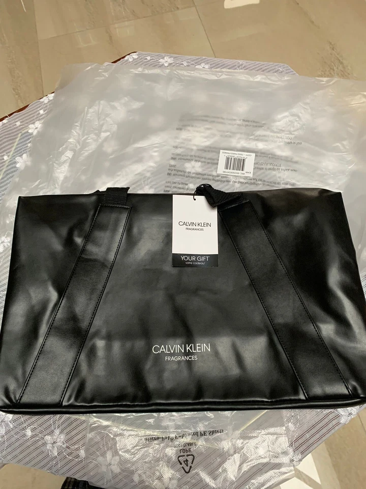 Calvin Klein Designer  Bag Rare ￼design￼ New With Tags￼ - Image 3 of 4