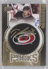2017 Upper Deck Trilogy Signature Pucks Team Logo 7/18 Teuvo Teravainen Auto xp6
