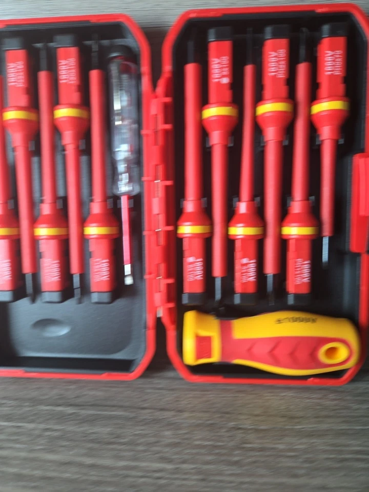 Multifunction Insulated Screwdriver Kit Ergonomic Grip for Electrician DIY 13pcs - Image 2 of 4