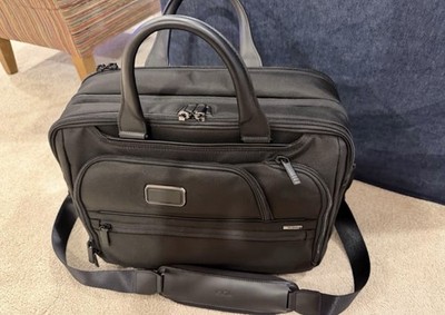 NEW Medium 15 Expandable Briefcase TUMI Black Leather Straps Laptop Bag