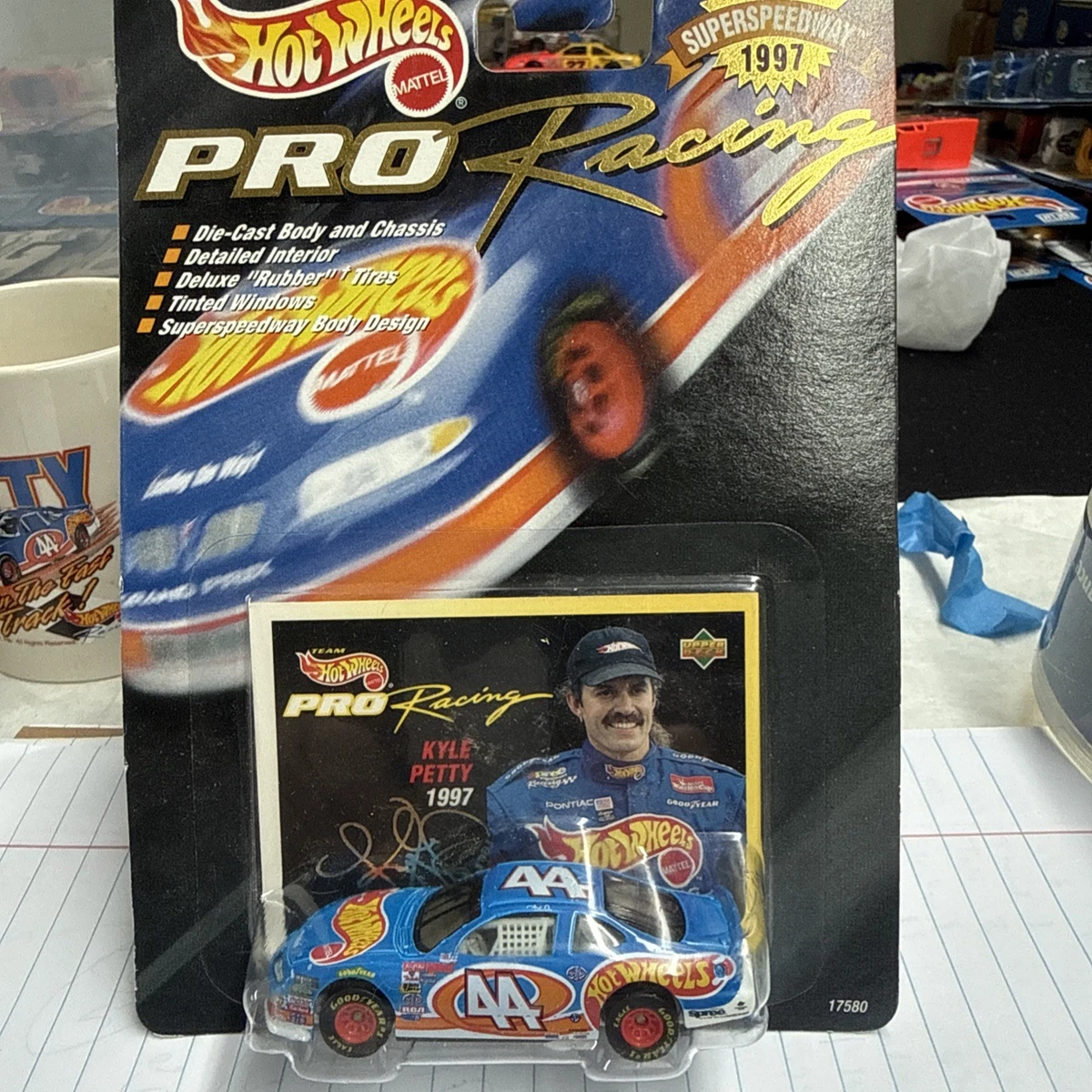 Hot Wheels Diecast Racing Cars Kyle Petty 1997 Vehicle Year for