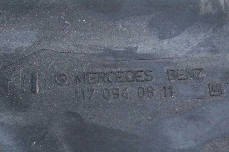 1986 1987 1988 1989 1990 1991 MERCEDES 420SEL AIR INTAKE DUCT 1170940811 - Image 3 of 4