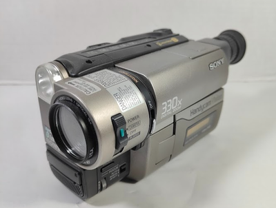 Sony Handycam Vision CCD-TRV36 Video Hi-8 330X Digital Zoom Video