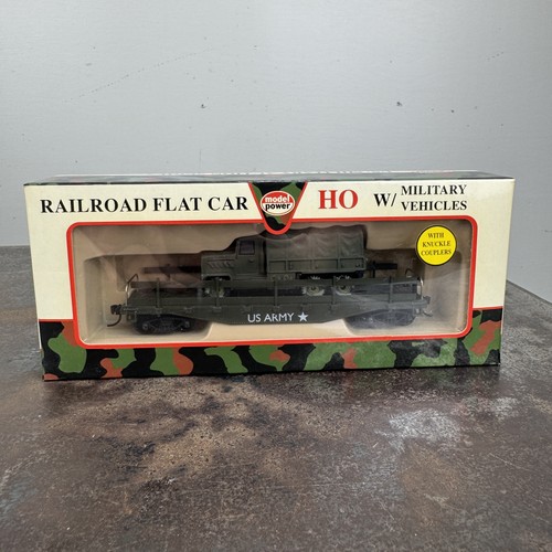 MODELO POWER HO Fuerzas Armadas de Estados Unidos 40' plano con portaaviones de tropas #98651 | Condition: Used